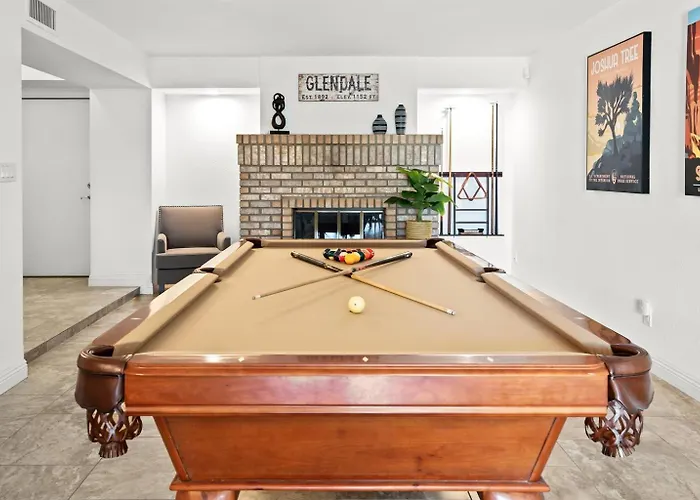 Heated Pool & Spa, Game Room, 4 Bdrm * Glendale