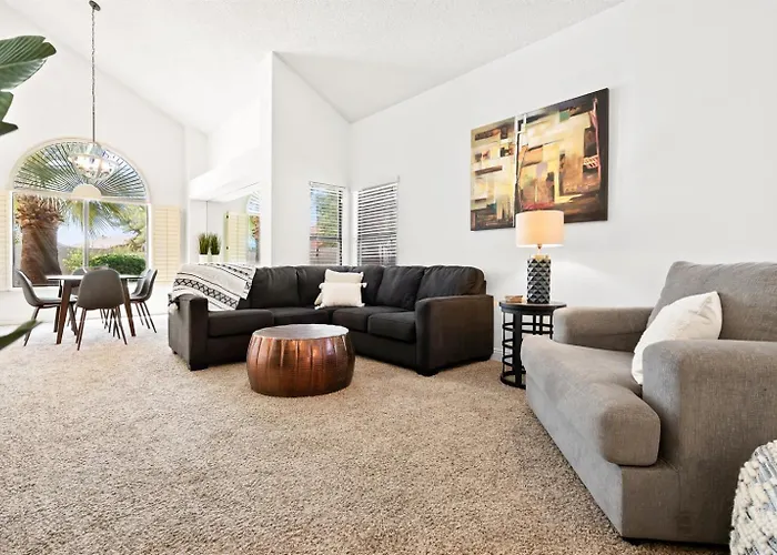 Heated Pool & Spa, Game Room, 4 Bdrm Dom wakacyjny Glendale