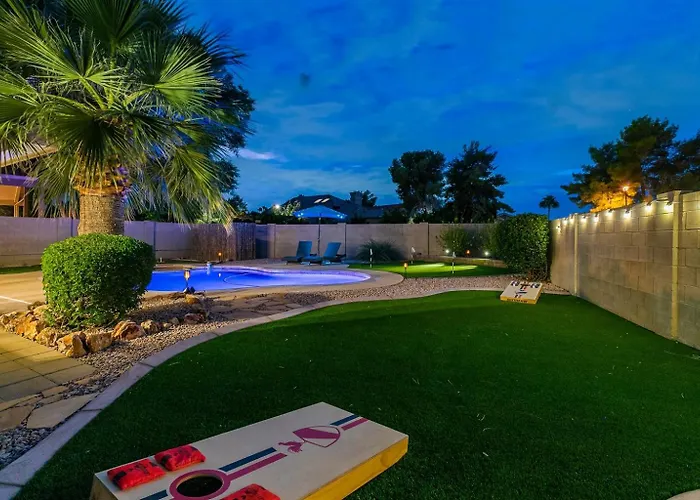 Heated Pool & Spa, Game Room, 4 Bdrm Glendale